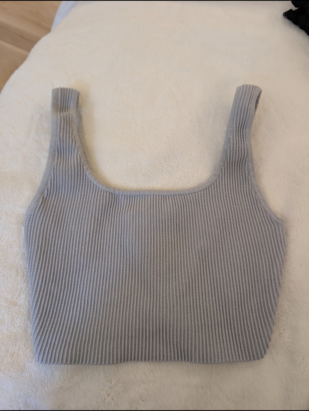 Babaton Ribbed Square-Neck Crop Tank - Light Gray